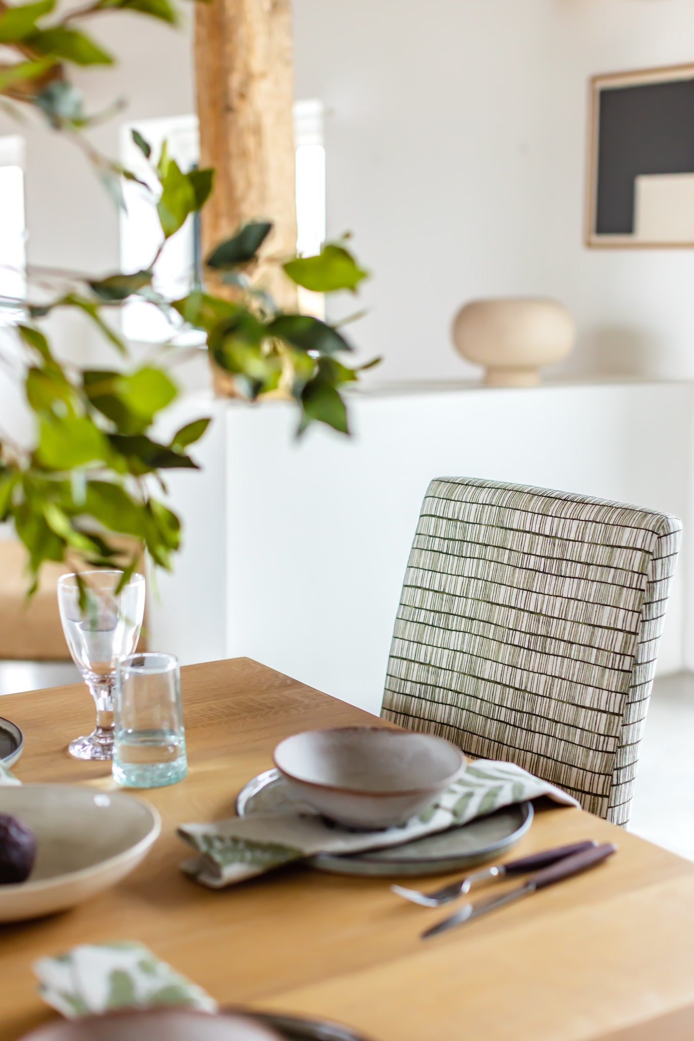 Calathea_OliveColourway_100%LinenFabric_Interiors_Sustainable_Biophilic_LuxuryFabrics_Upholstery_Chairs_Lifestyle